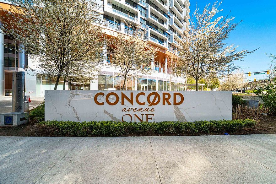 1305 1768 Cook Street