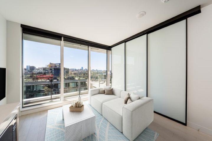 1305 1768 Cook Street