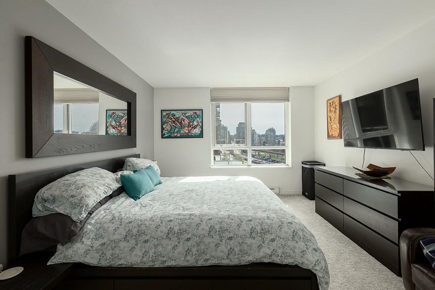 605 120 Milross Avenue