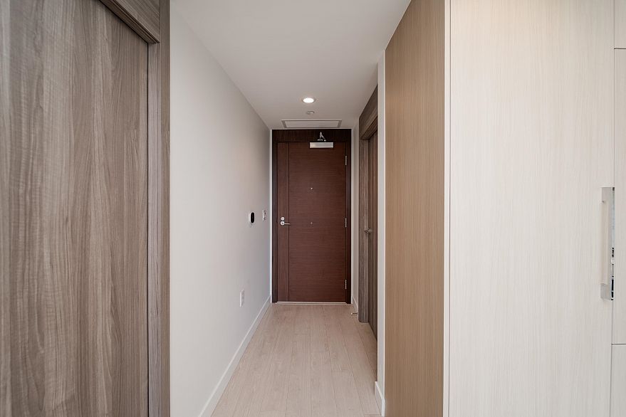 1305 1768 Cook Street