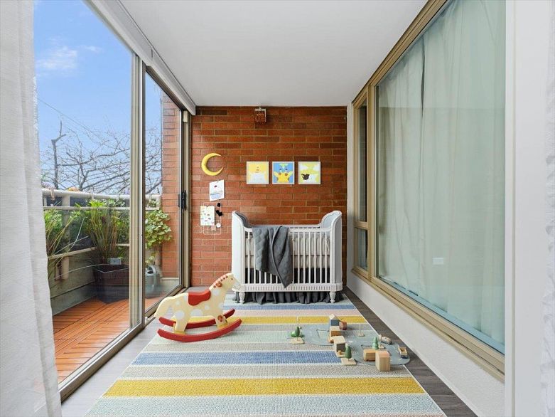 205 2438 Heather Street