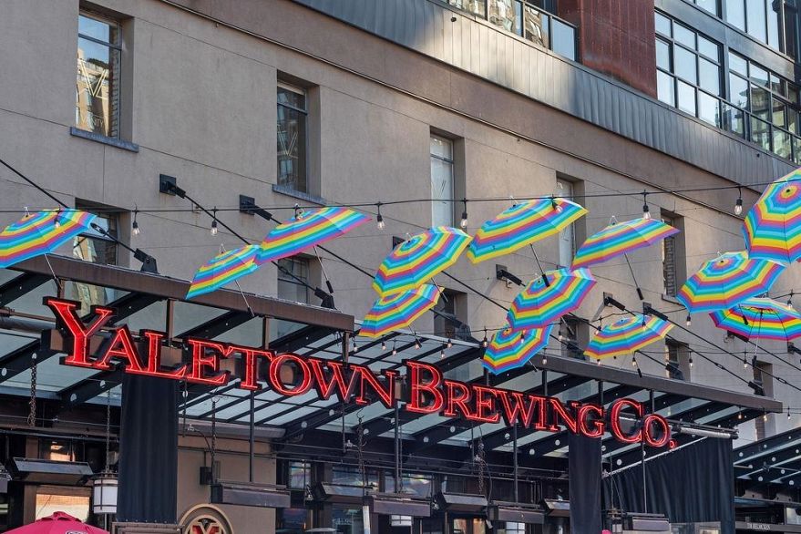 1103 1010 Richards Street