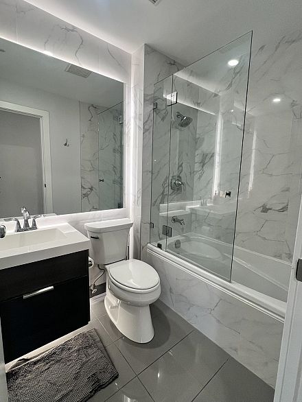 607 989 Nelson Street