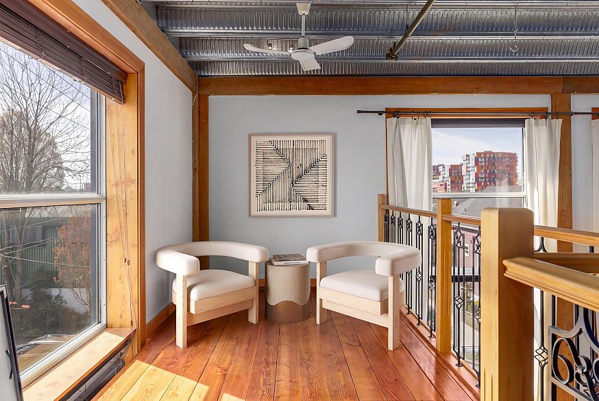 211 1220 E Pender Street