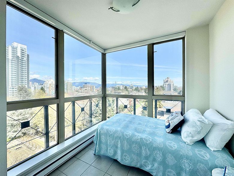 905 1316 W 11th Avenue