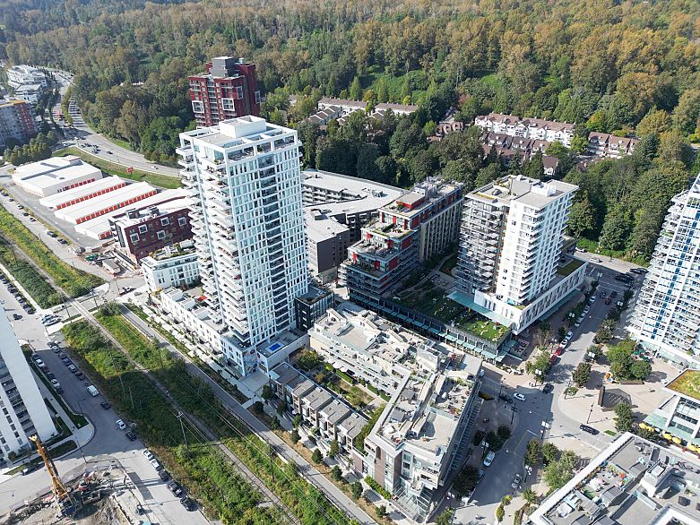 504/505 3438 Sawmill Crescent