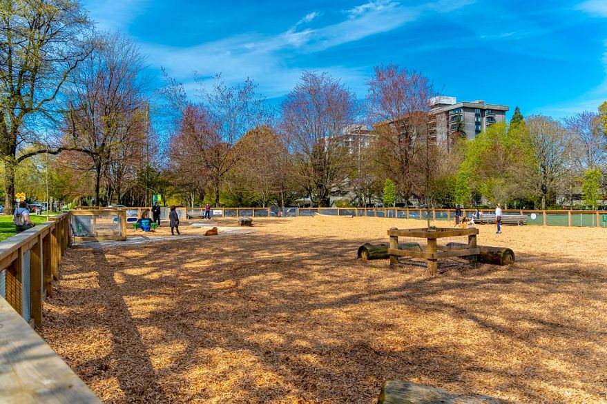 207 1811 W 16th Avenue