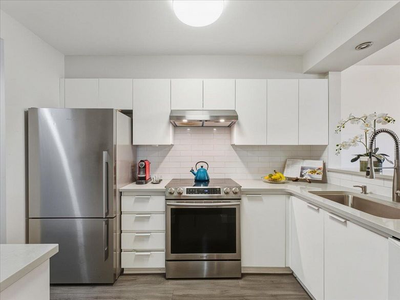 205 2438 Heather Street