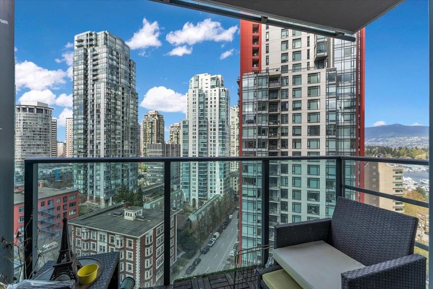 1707 1189 Melville Street