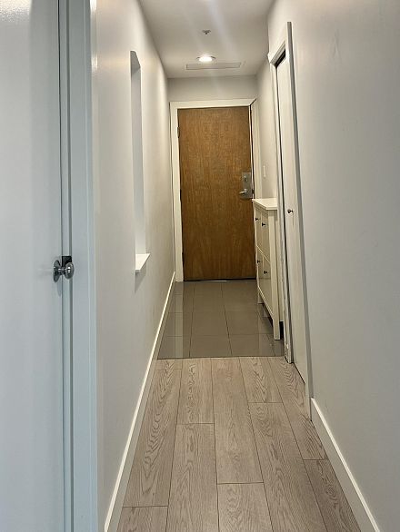 607 989 Nelson Street