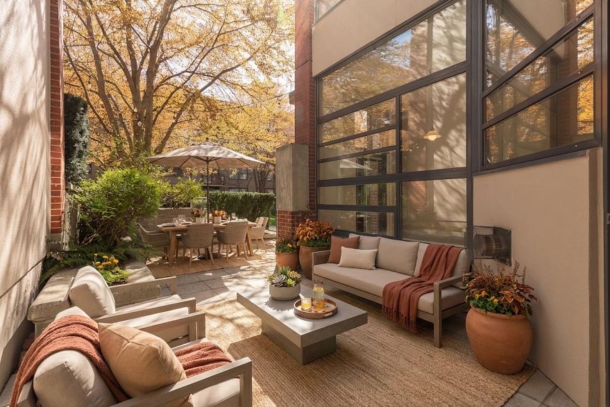 102 2228 Marstrand Avenue