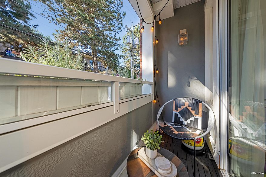 202 2036 York Avenue