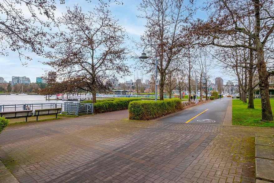 706 1483 Homer Street