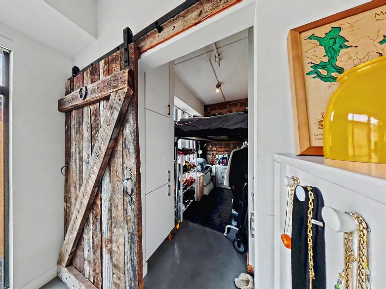 501 28 Powell Street