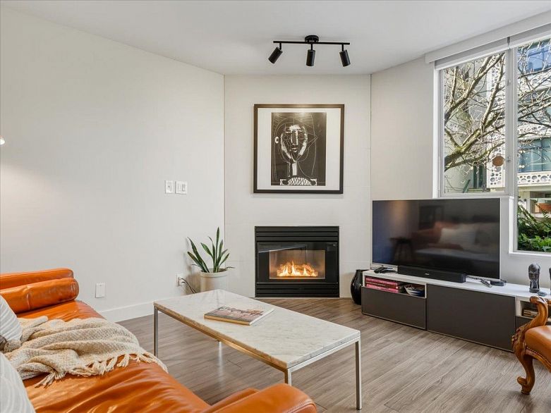 205 2438 Heather Street