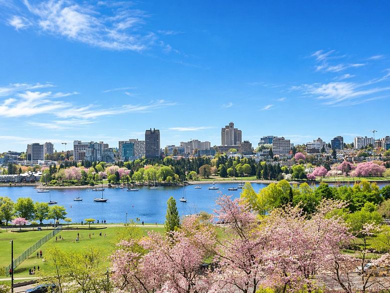 802 1318 Homer Street