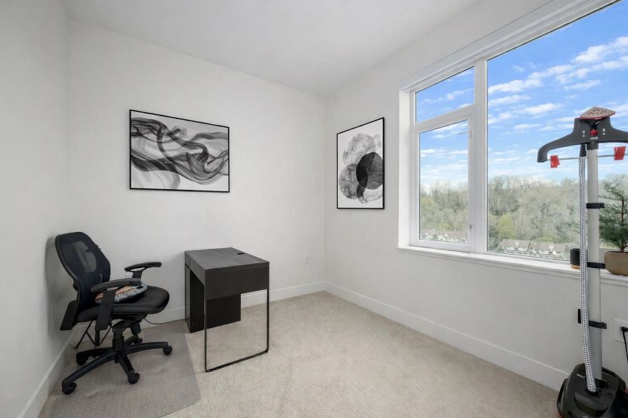 1601 8533 River District Crossing