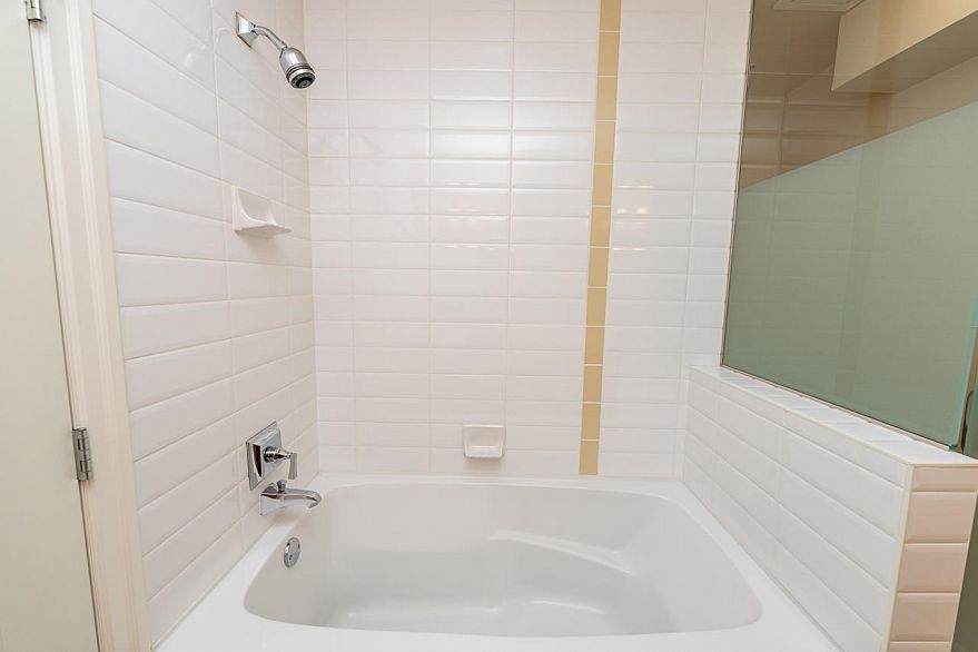 203 2103 W 45th Avenue