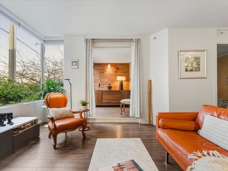 205 2438 Heather Street