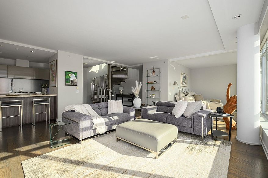 1402 181 W 1st Avenue