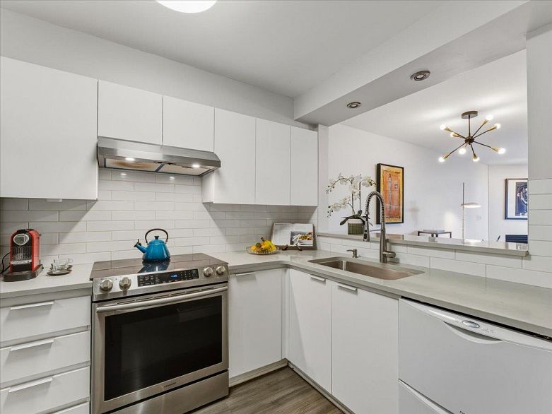 205 2438 Heather Street