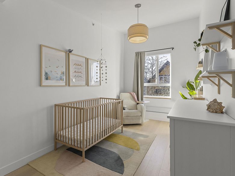 1065 E Pender Street