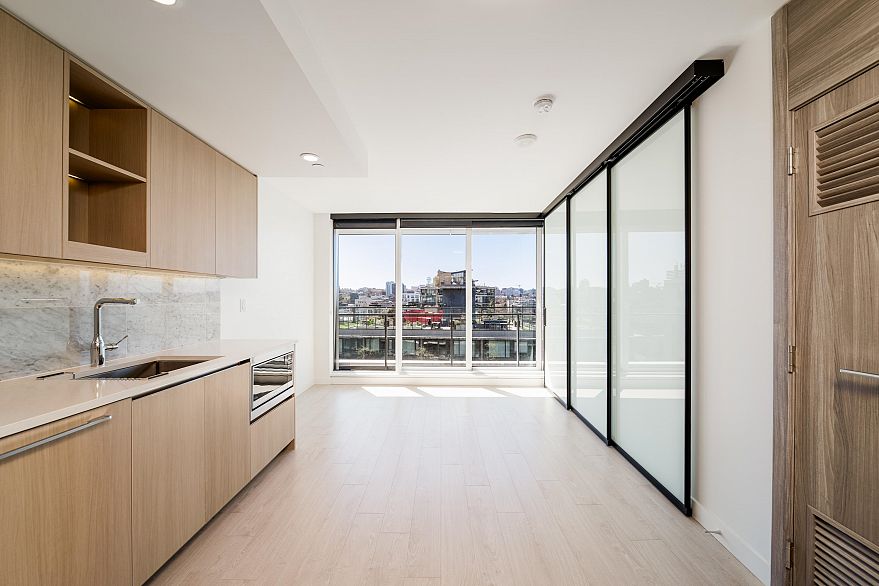 1305 1768 Cook Street