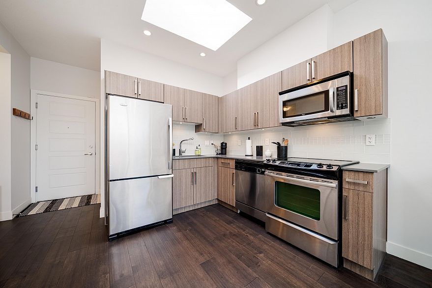 PH2 885 Salsbury Drive