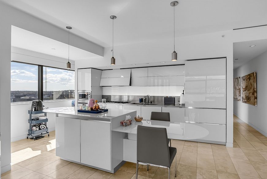 3502 838 W Hastings Street