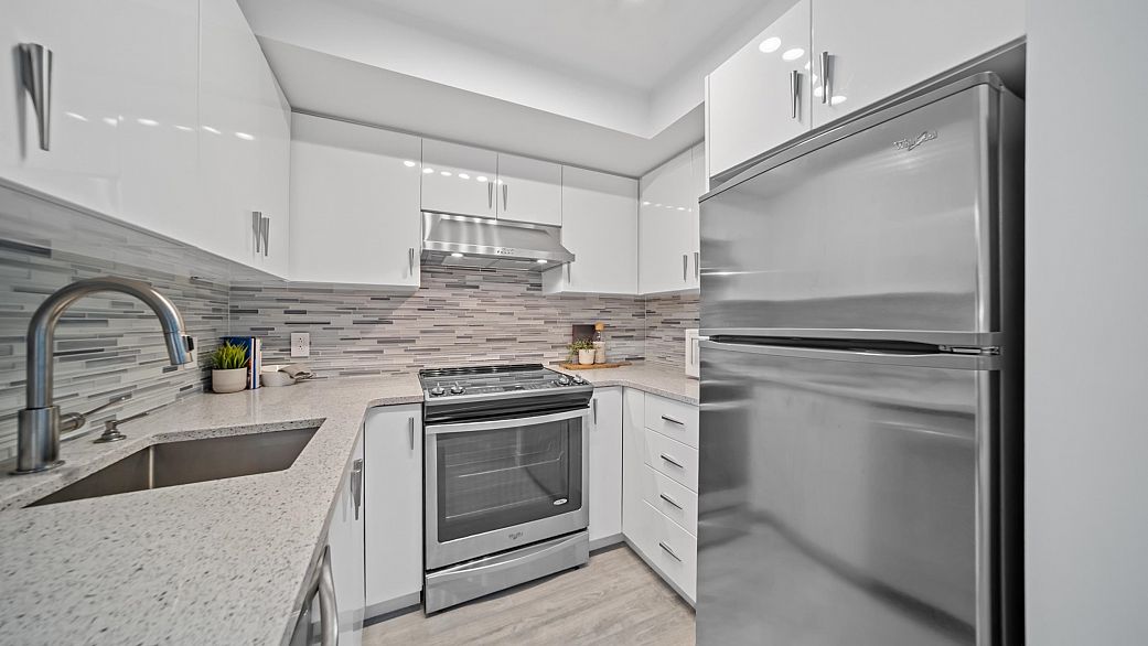 1238 Richards Street