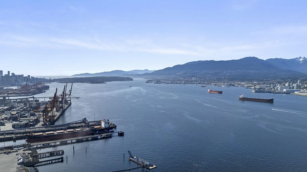 103 2212 Oxford Street