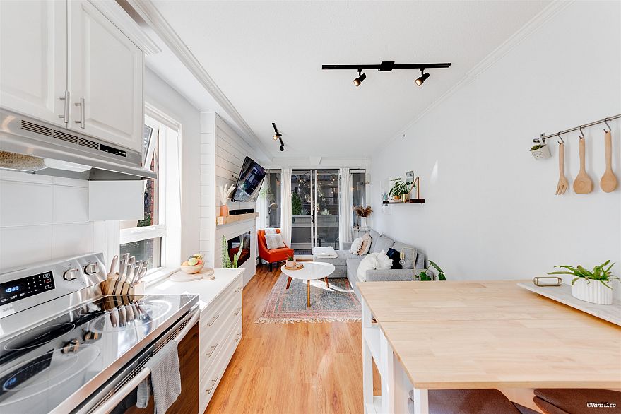 202 2036 York Avenue