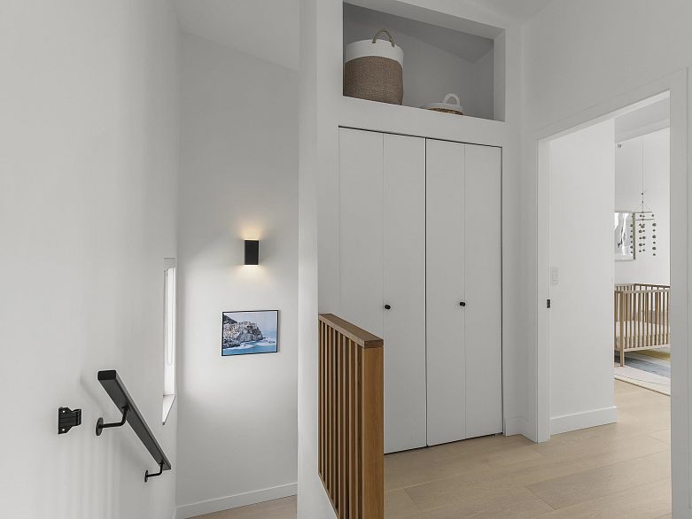 1065 E Pender Street