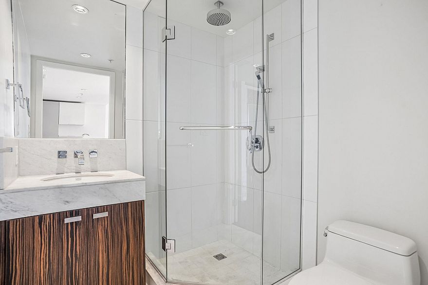 2203 788 Richards Street