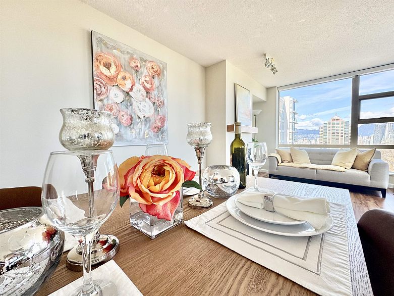 905 1316 W 11th Avenue