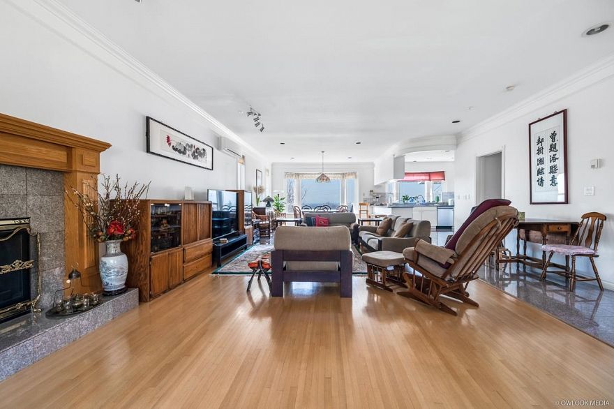 2154 Burquitlam Drive