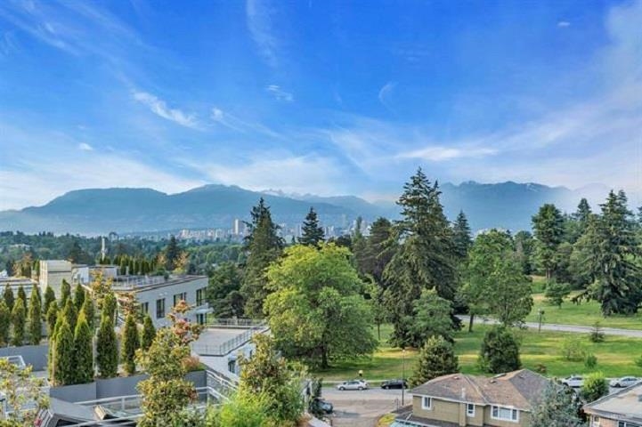 102 4988 Cambie Street