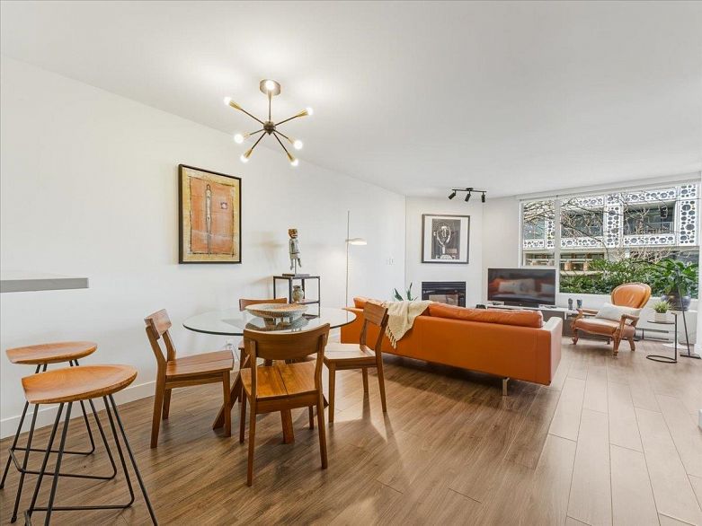 205 2438 Heather Street