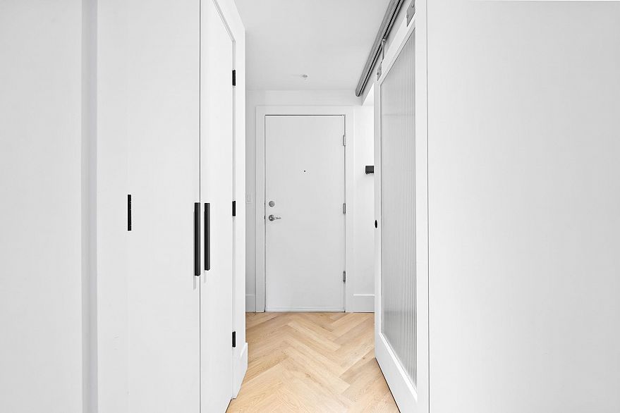 202 1275 Hamilton Street