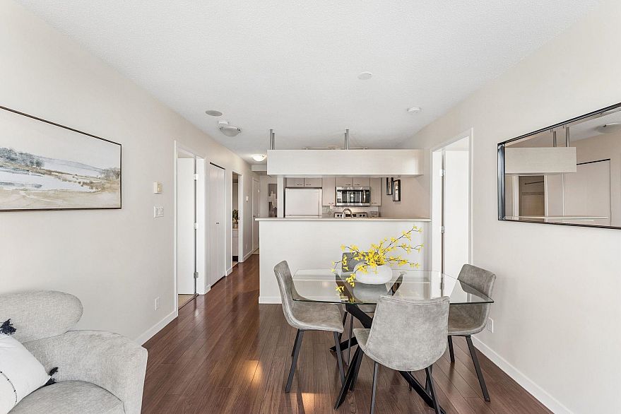 1907 1331 Alberni Street