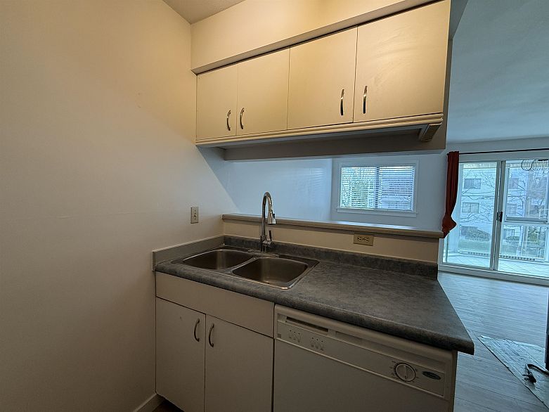 308 2238 Eton Street