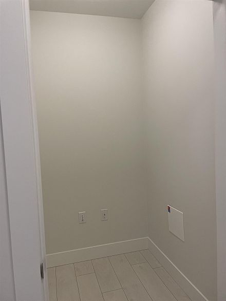 426 3438 Sawmill Crescent