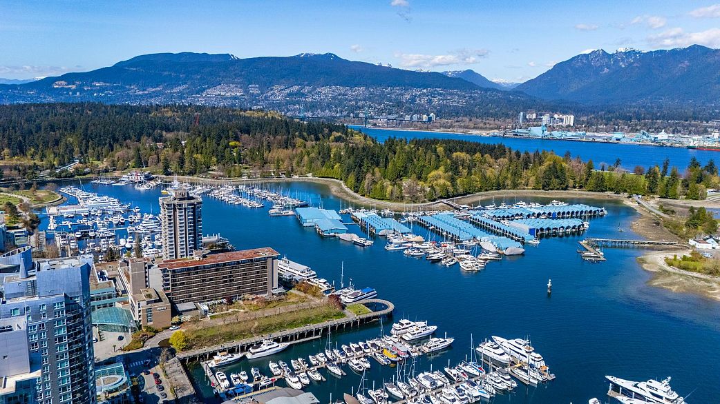 1007 588 Broughton Street