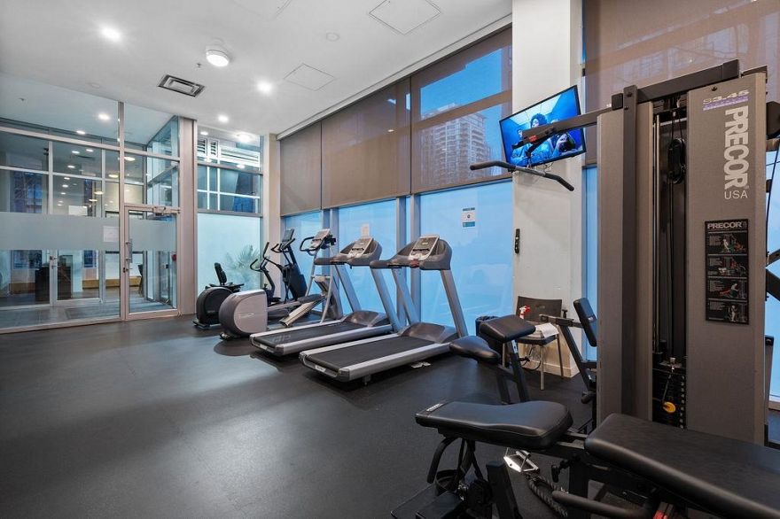 1103 1010 Richards Street