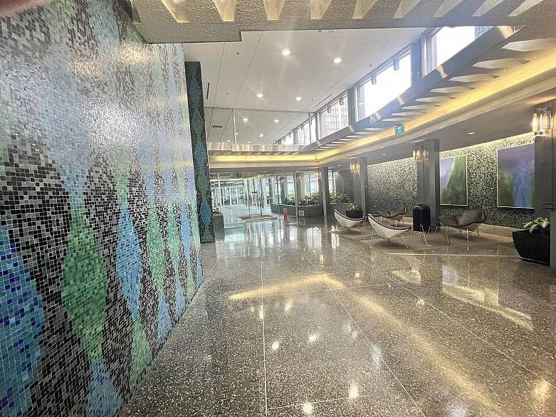 607 989 Nelson Street