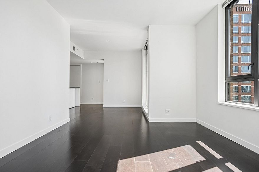 2203 788 Richards Street