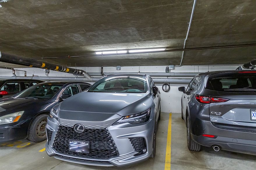 204 1868 W 5th Avenue