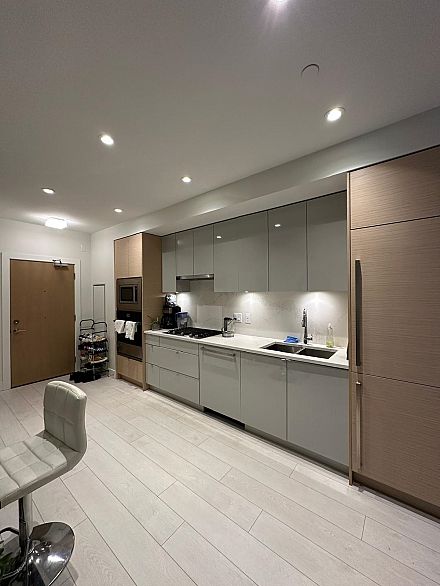 426 3438 Sawmill Crescent