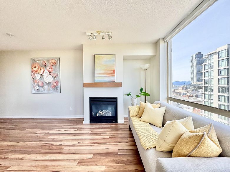 905 1316 W 11th Avenue