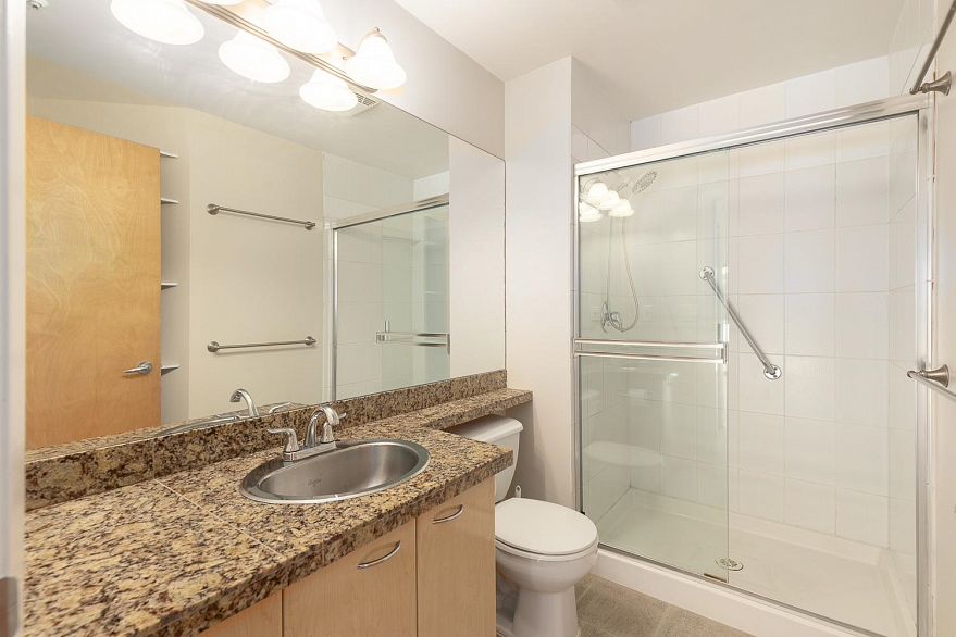 102 2228 Marstrand Avenue